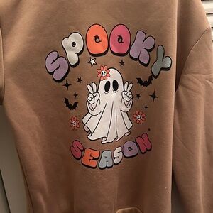 SHEIN Tan Ghost Graphic Kids Sweater